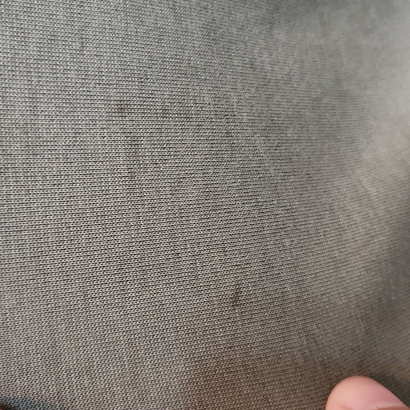 MmMmMm Green V-Neck Top - Picture 2 of 6